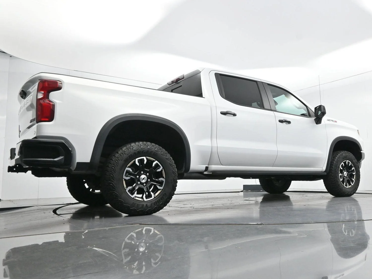 Used 2023 Summit White Chevrolet ZR2 image 51