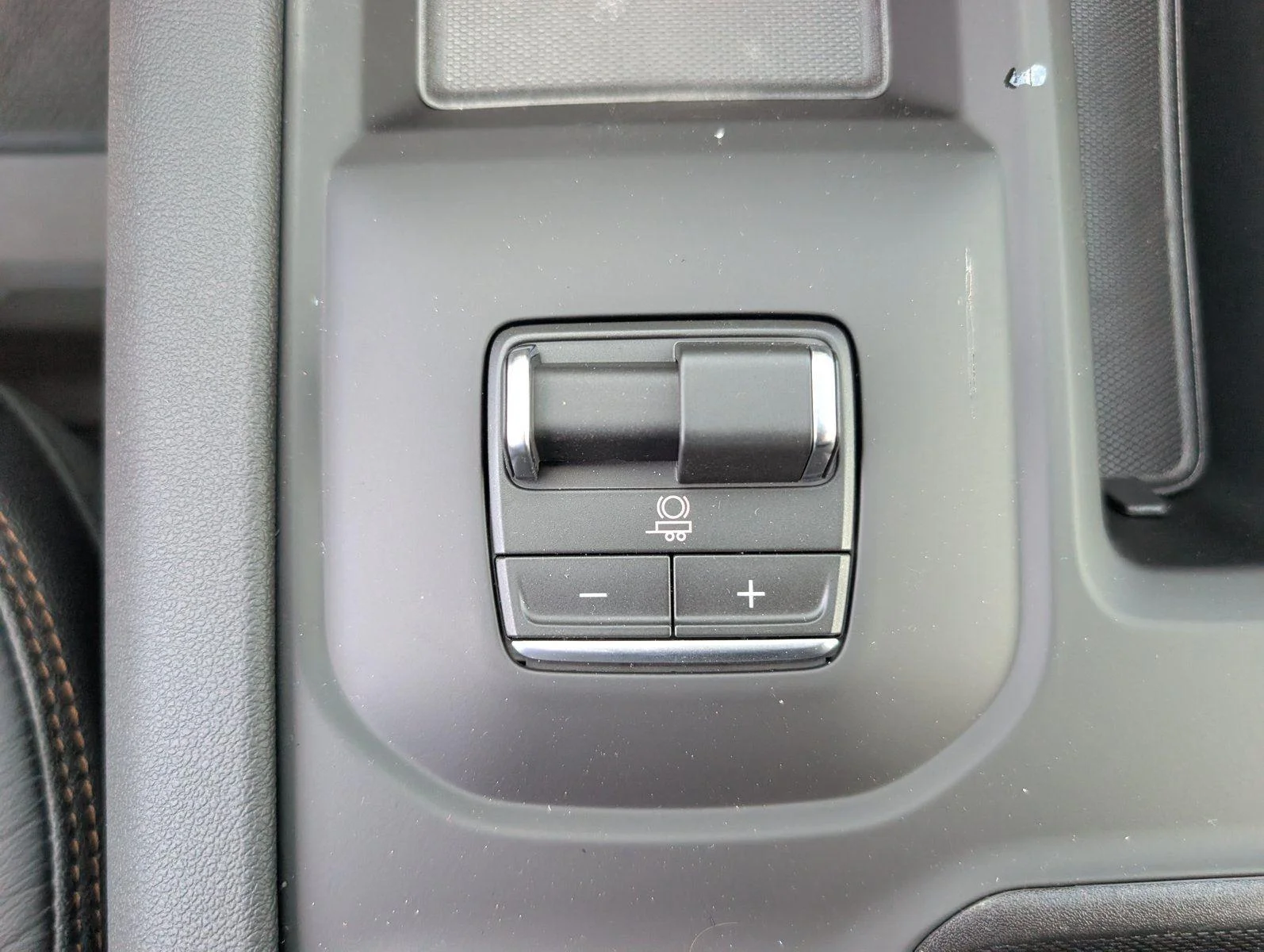 New 2026 Sterling Metallic GMC AT4 image 23