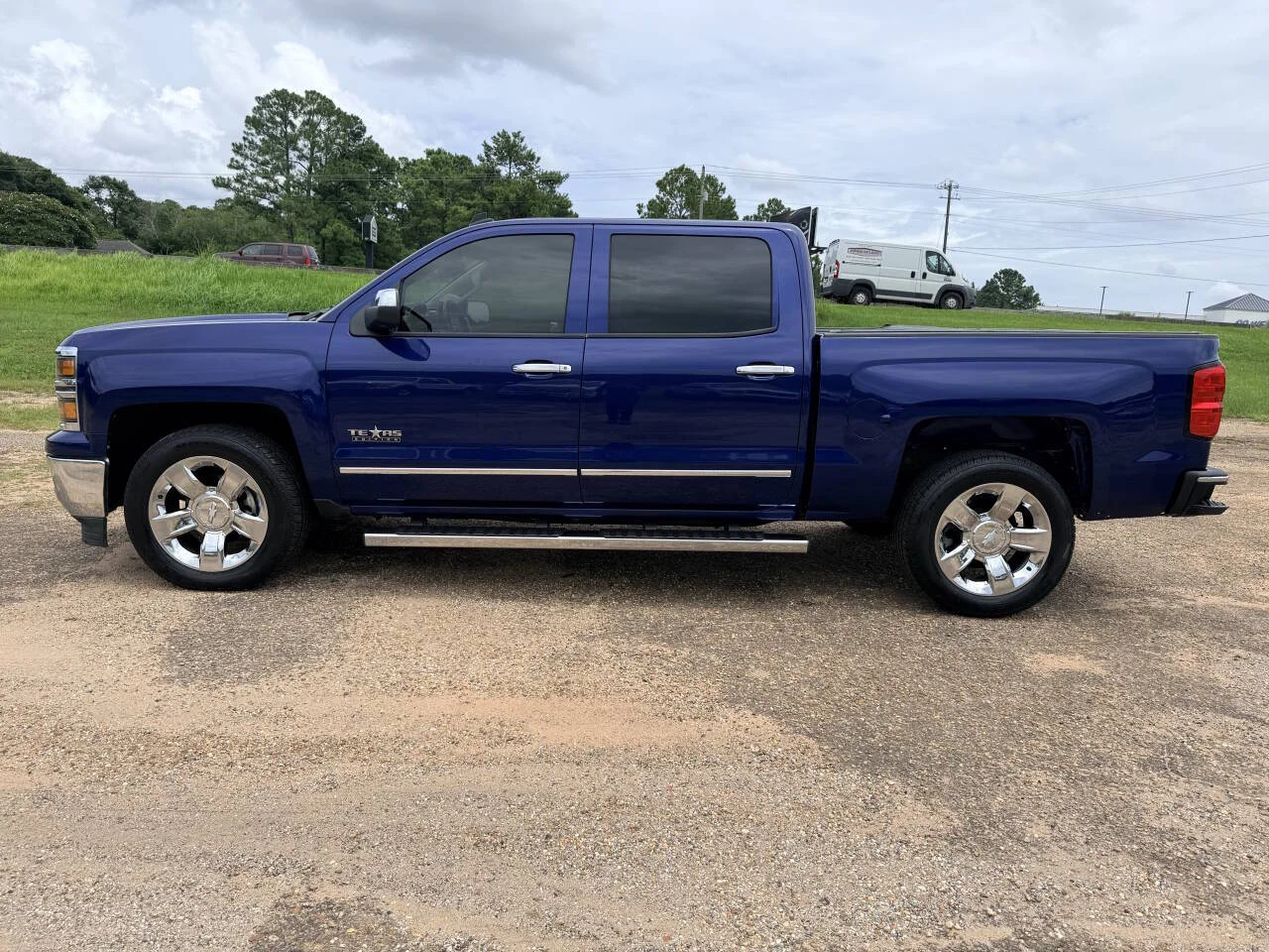 Used 2014 Blue Chevrolet LTZ Z71 4x2 4dr Crew Cab 5.8 ft. SB image 2