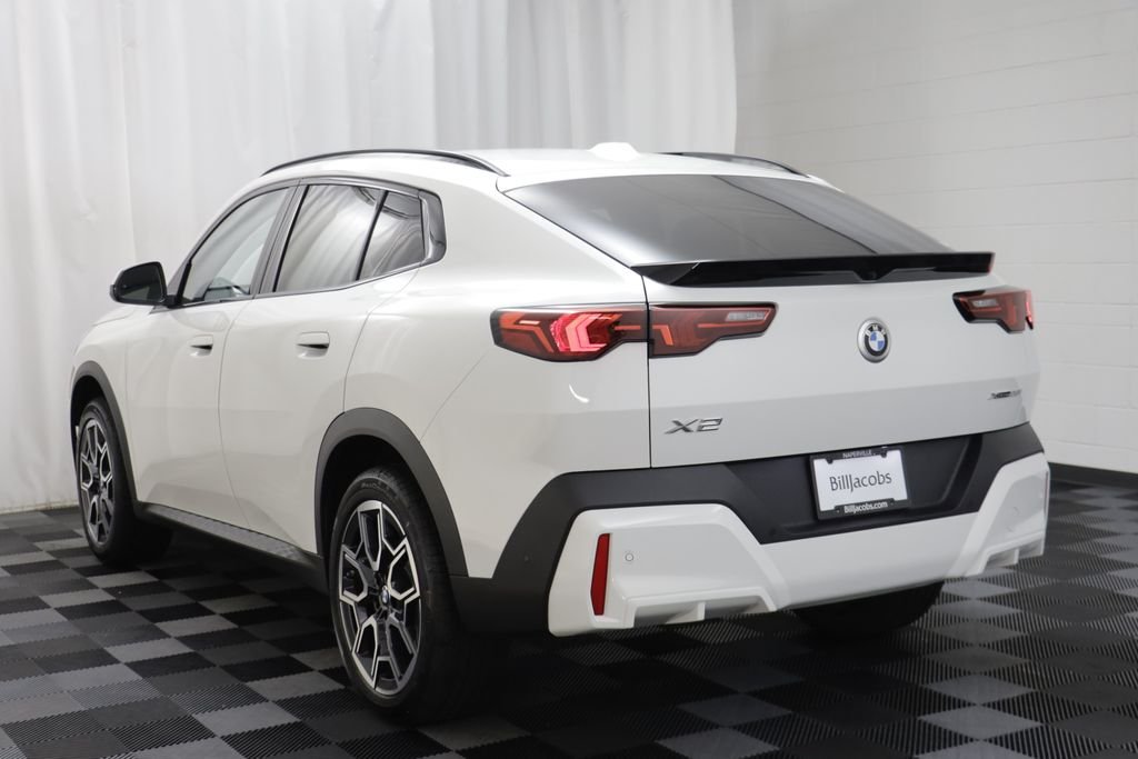 New 2026 Alpine White BMW xDrive28i image 15