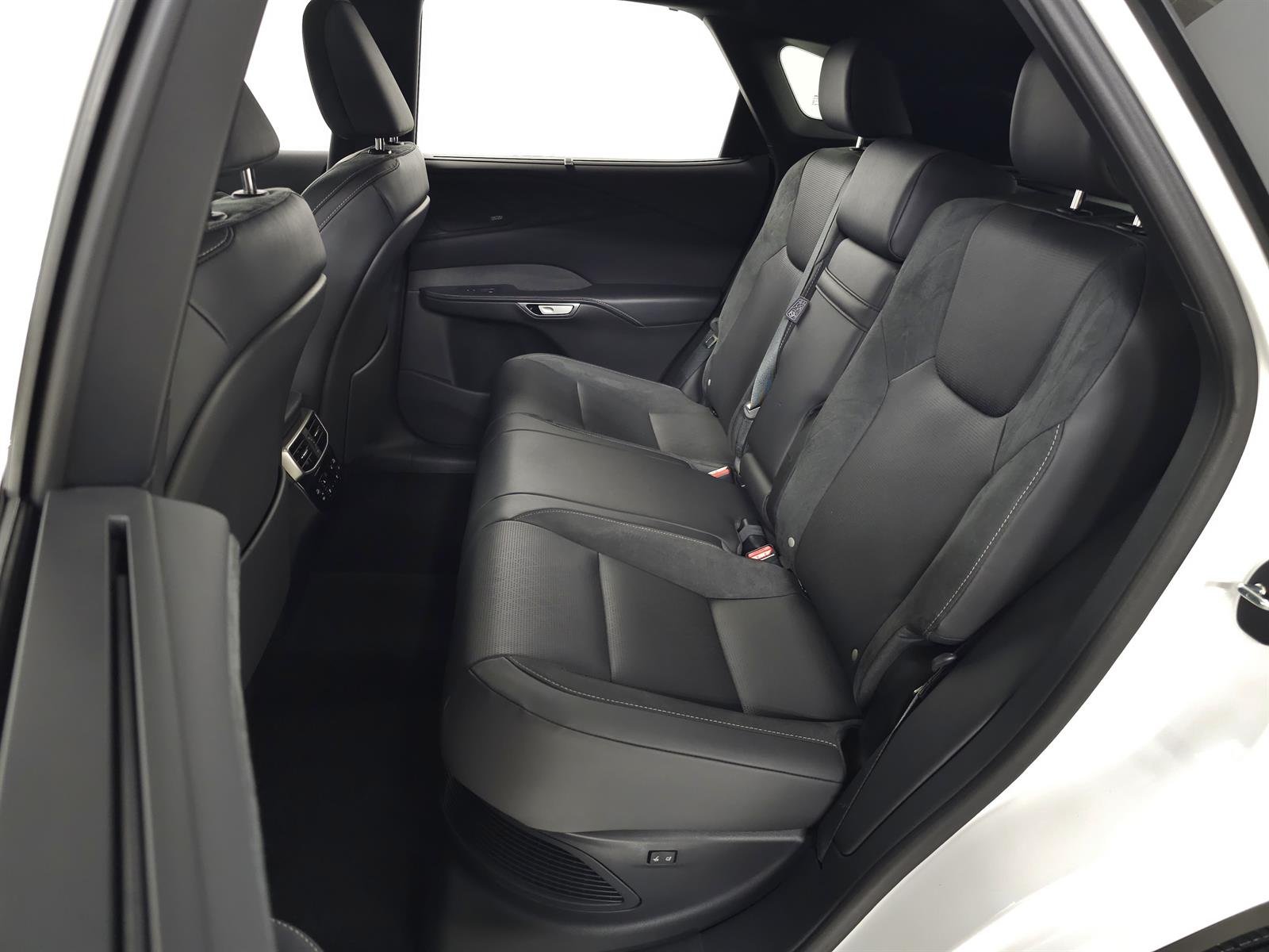 Certified Used 2024 White Lexus LUXURY image 39