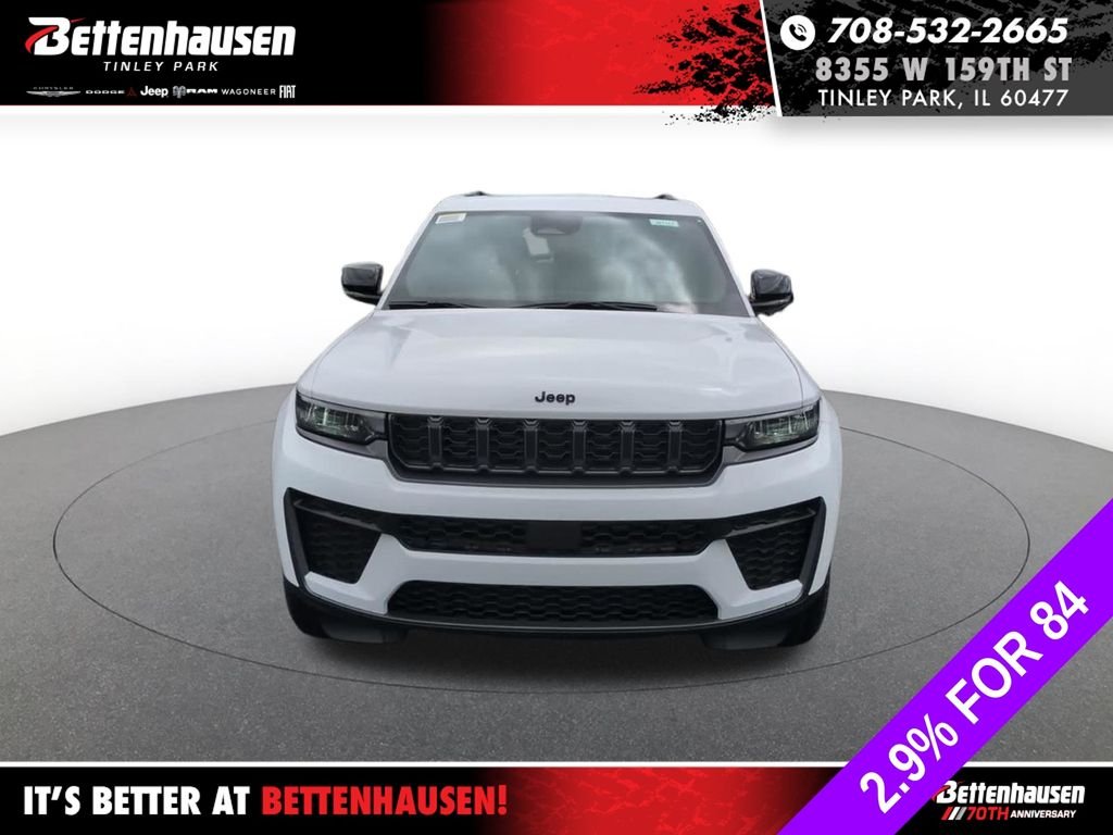 New 2026 Bright White Clear-Coat Exterior Paint Jeep Laredo Altitude image 16