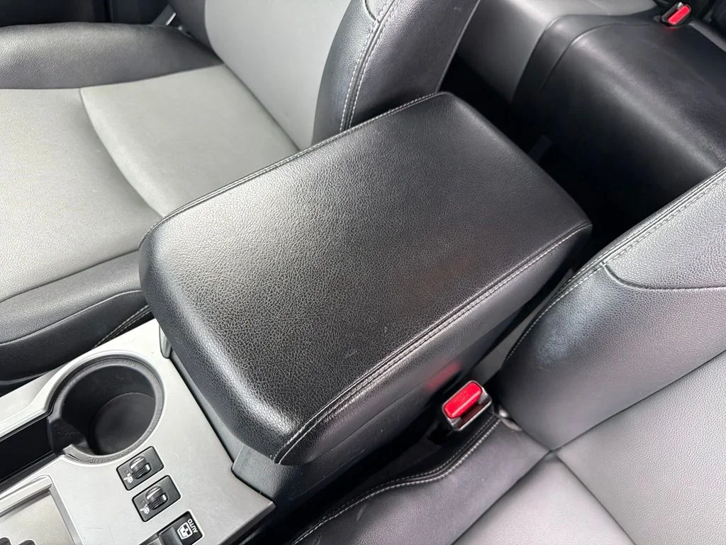 Used 2022 Classic Silver Metallic Toyota SR5 Premium image 28