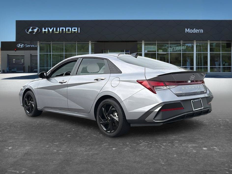 Used 2026 Fluid Metal Hyundai SEL Sport image 5