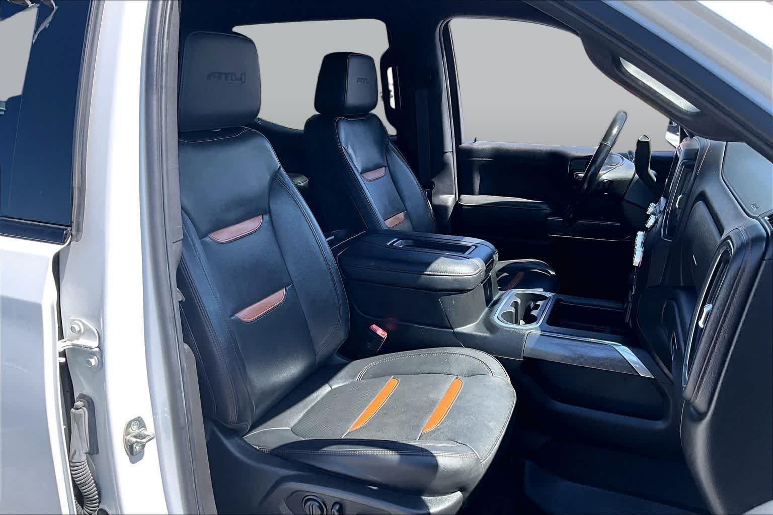 Used 2021 SUMMIT WHITE GMC AT4 image 9