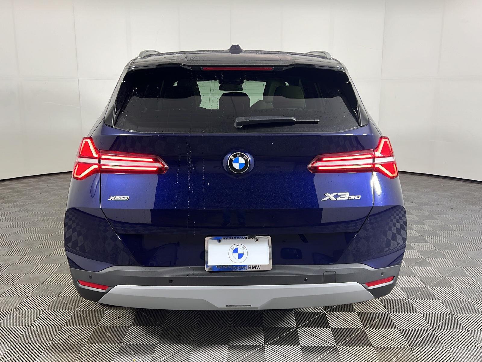 New 2026 Tanzanite Blue II Metallic BMW 30 xDrive image 17