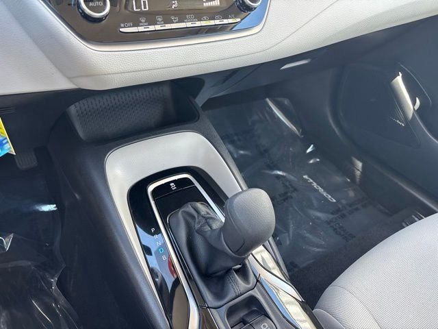 Used 2022 Silver Toyota LE image 26