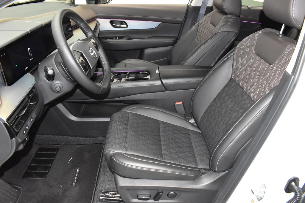 Used 2026 White Nissan Platinum image 14