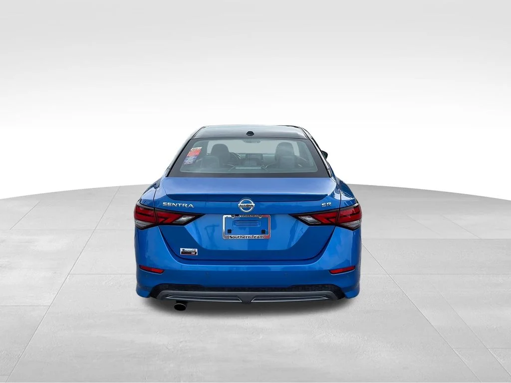 Used 2022 Blue Nissan SR image 5