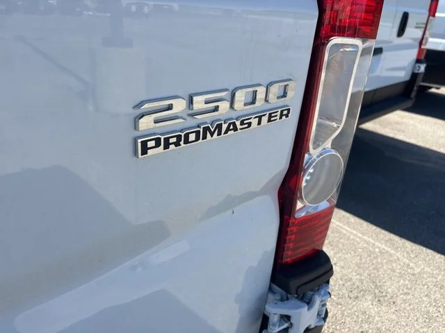 New 2026 Bright White Clear-Coat Exterior Paint RAM Tradesman image 39