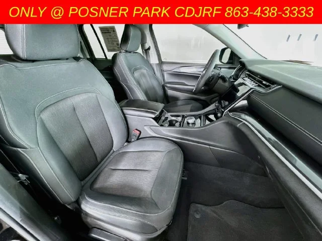 Used 2023 Black Jeep Laredo image 27