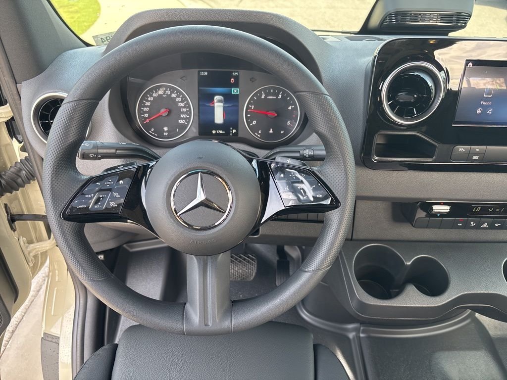 New 2026  Mercedes-Benz Cargo 144 WB w/Method Wheels image 44