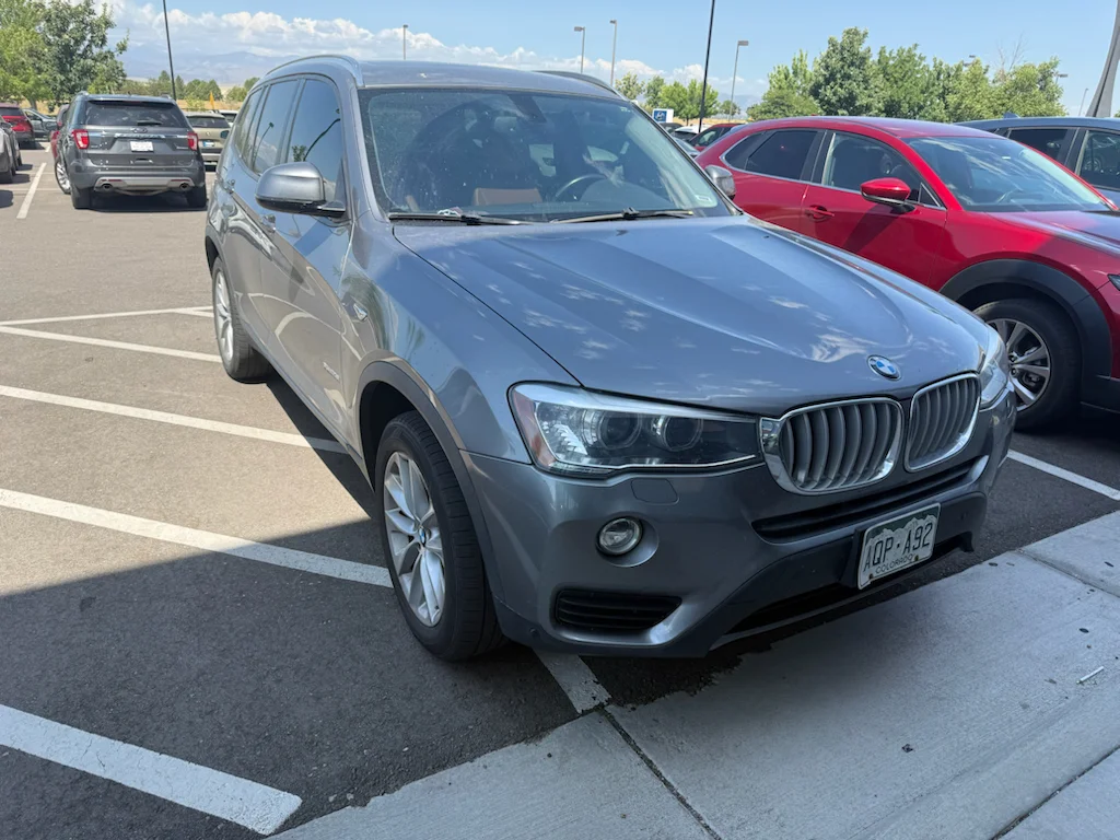 Used 2017  BMW xDrive28i image 2
