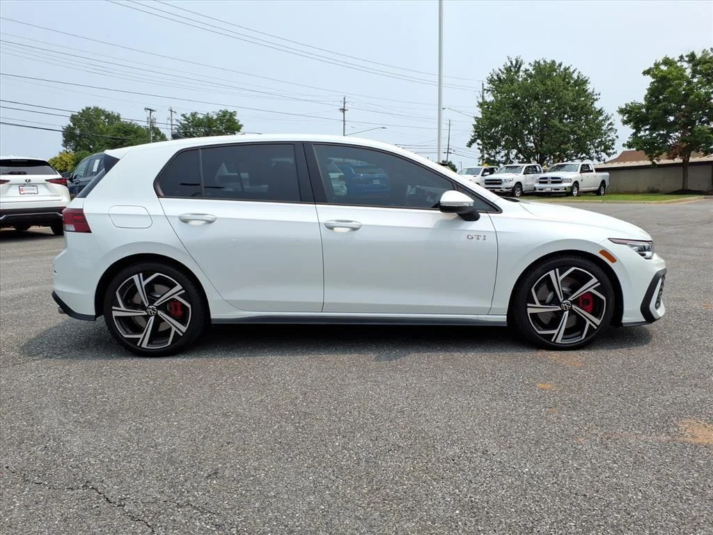 Used 2025 WHITE VOLKSWAGEN AUTOBSUN image 3