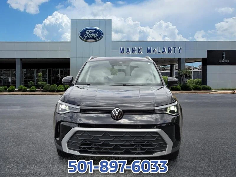 Used 2025 BLACK Volkswagen SE FWD image 8