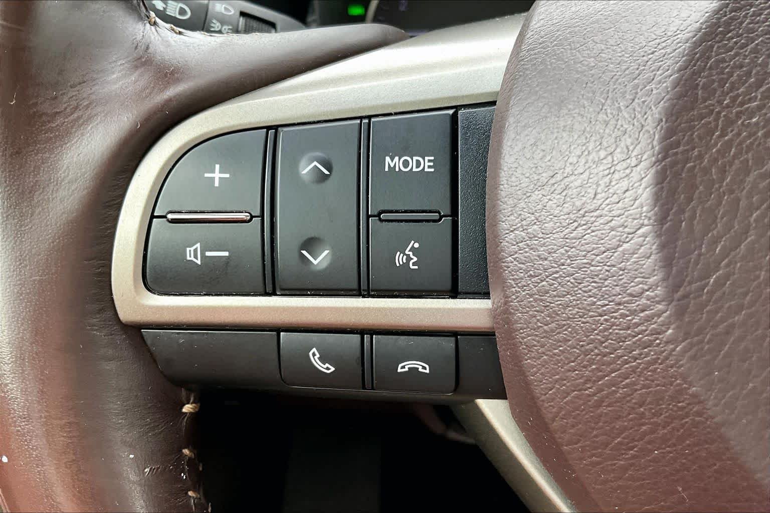 Used 2018 Nebula Gray Pearl Lexus  image 21