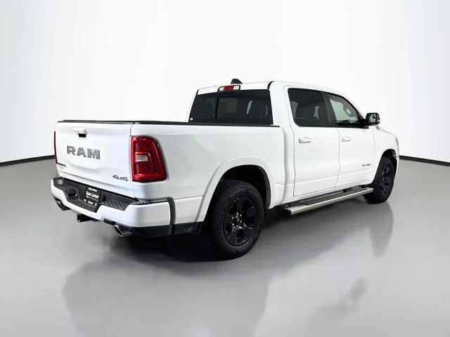 Used 2025 White Ram Big Horn/Lone Star image 7