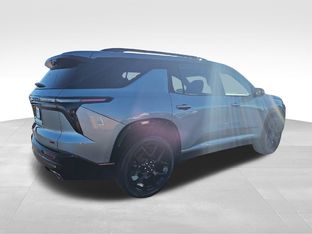 Used 2024 Gray Chevrolet RS image 5