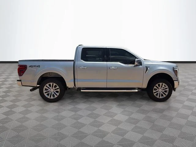 Used 2024 Silver Ford Lariat image 7