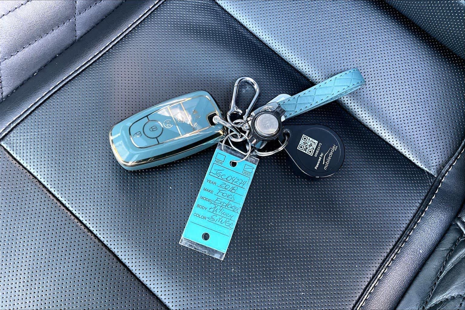 Used 2018 Magnetic Ford Platinum image 15