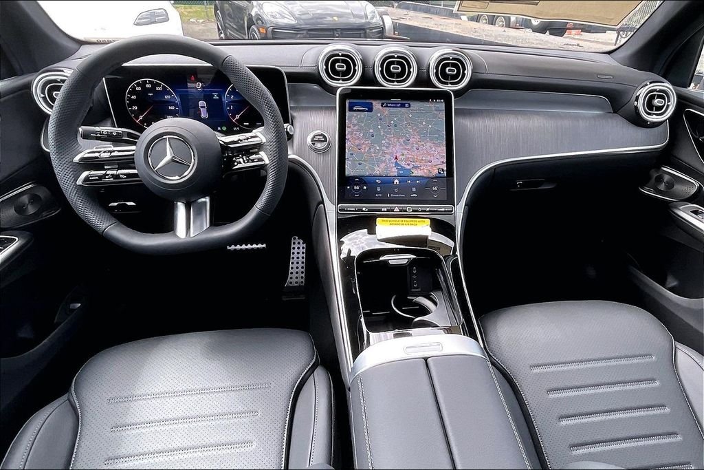 New 2026 Black Mercedes-Benz GLC 300 image 5