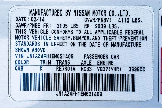 Used 2014 White Nissan Touring image 40