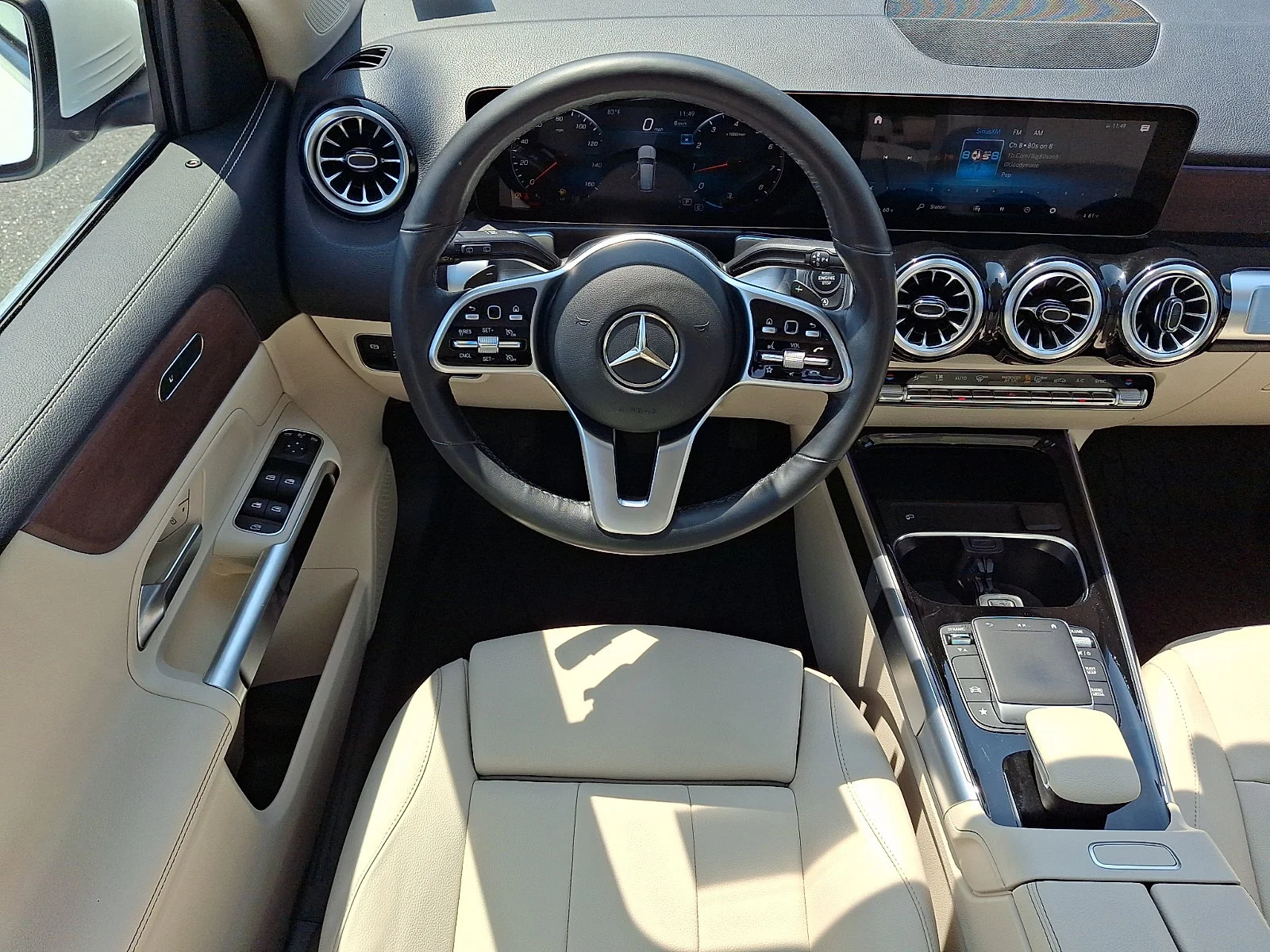 Used 2022 Polar White   149 Mercedes-Benz GLB 250 image 12