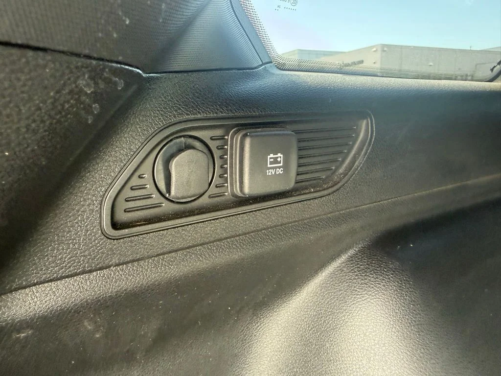 Used 2024 Silver Jeep Altitude X image 41