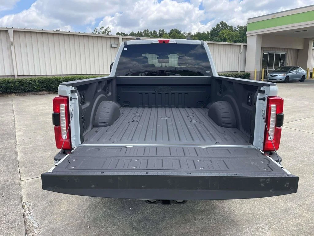 New 2026 Avalanche Ford F-250® Lariat® image 10