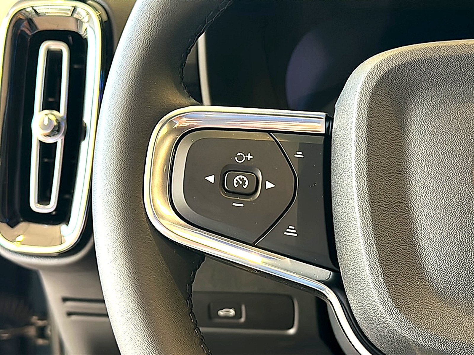 New 2026 Denim Blue Volvo Ultra image 19