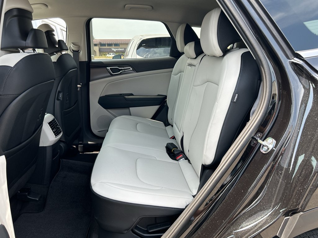 New 2027 Fusion Black Kia EX image 12