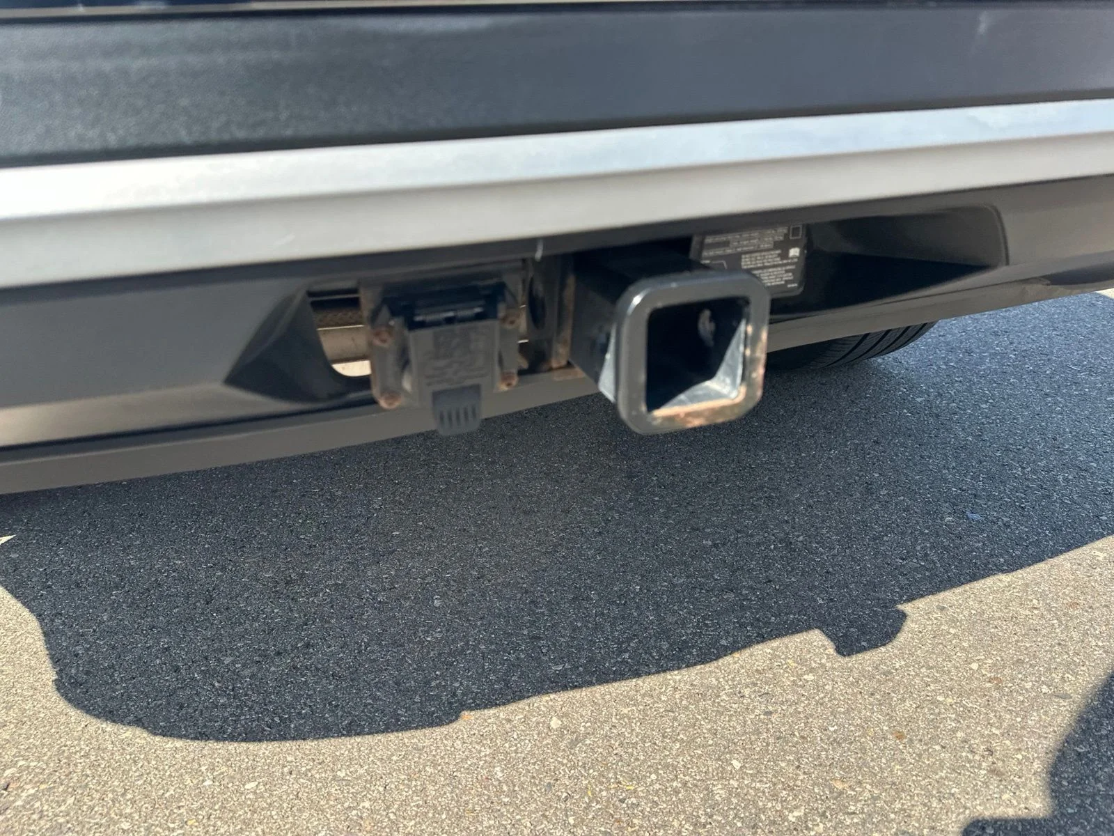 Used 2019 Gray Volkswagen SEL Premium image 6
