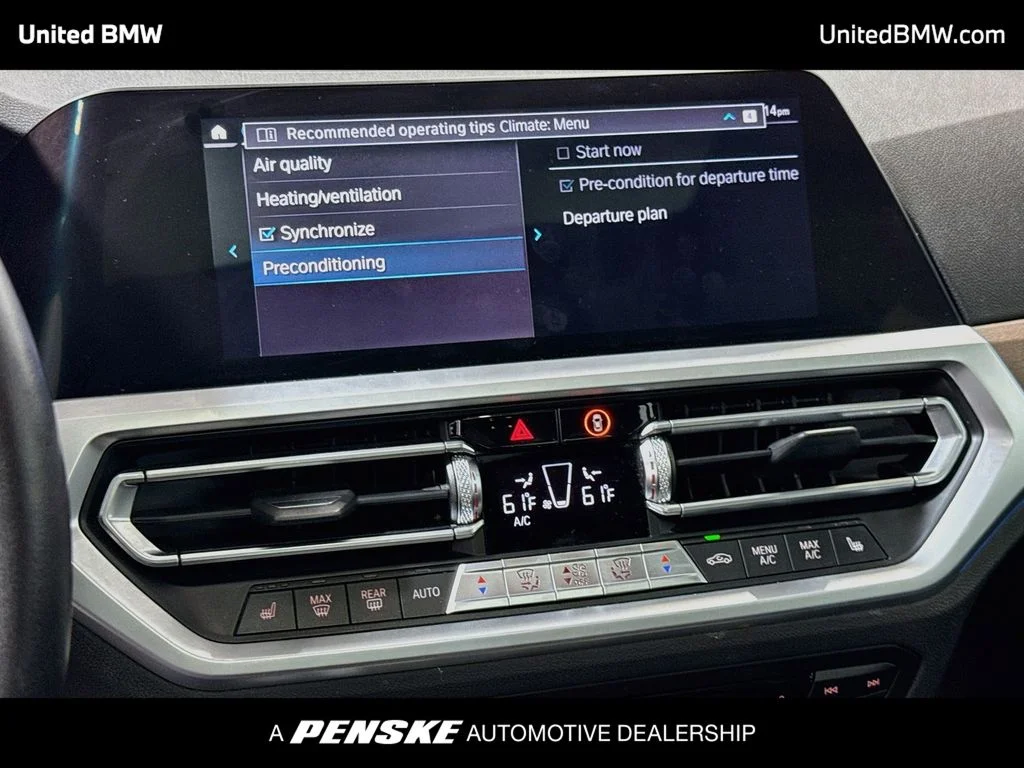 2021 BMW 3 Series 330e - Photo 18