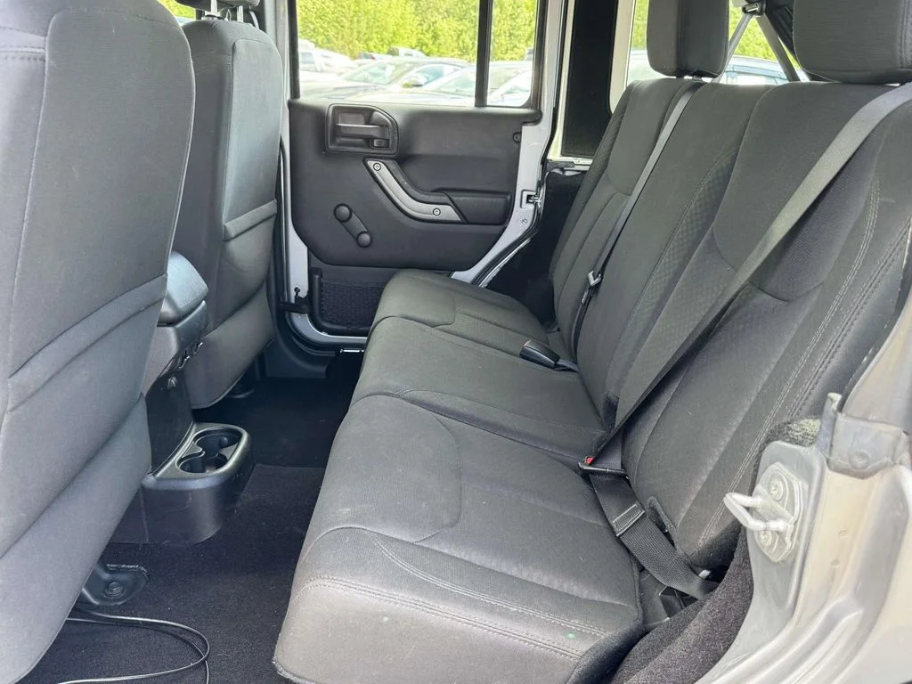 2015 Jeep Wrangler Unlimited Sport - Photo 15