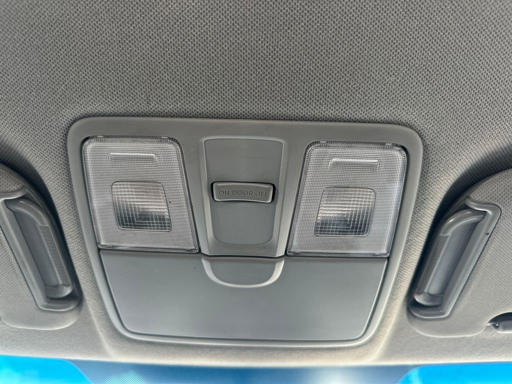 Used 2016 Vitamin C Pearl Hyundai Base image 18