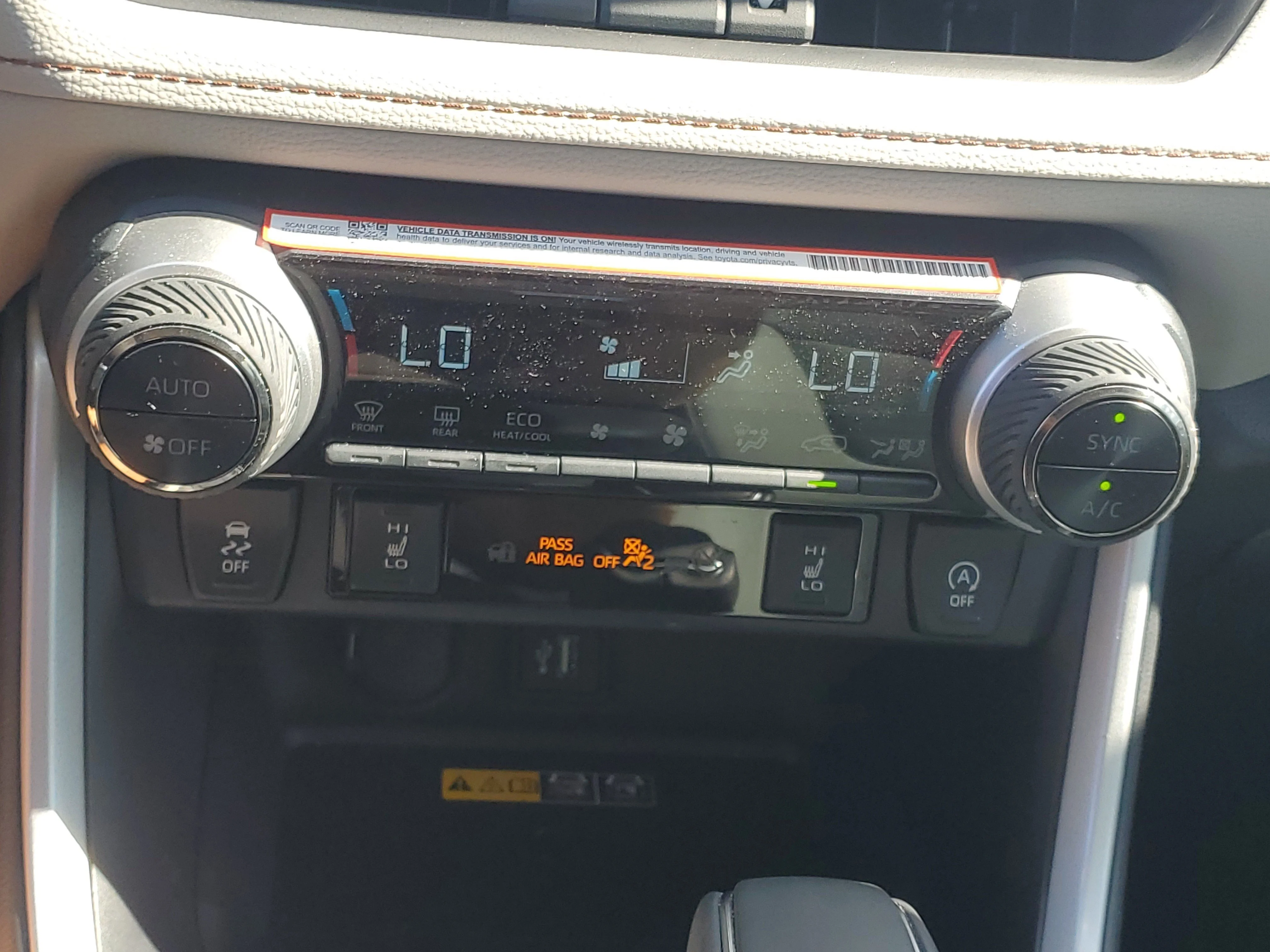 Used 2025 Magnetic Gray Metallic Toyota XLE Premium image 27