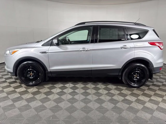 Used 2016 Silver Ford SE image 7