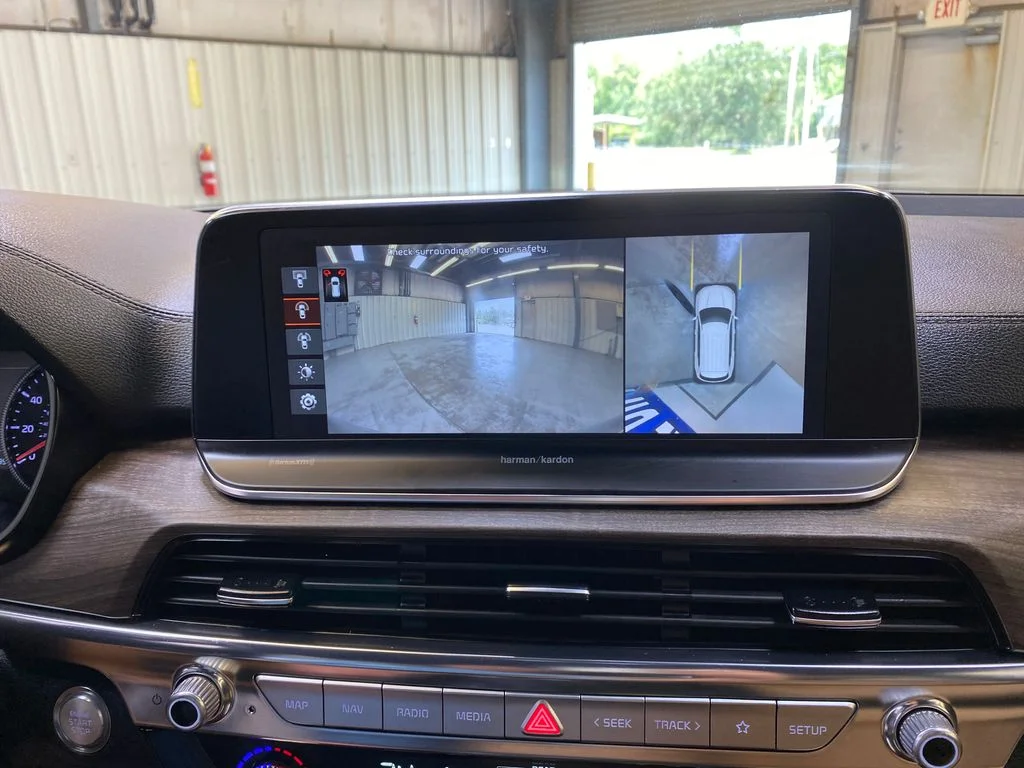 Used 2021 White Kia SX image 48