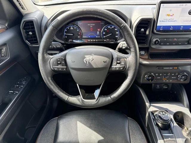 Used 2021  Ford Outer Banks image 16
