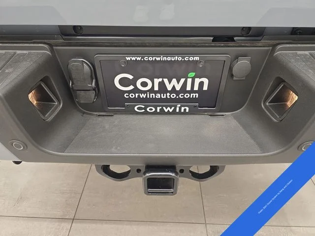New 2026 Glacier Gray Metallic Tri-Coat Ford F-250® Lariat® image 21