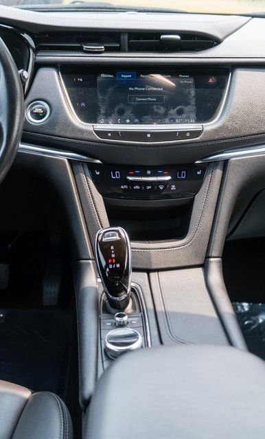 Used 2021 White Cadillac Luxury image 16