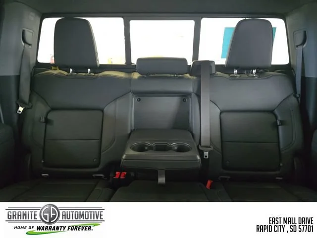 New 2026 Summit White GMC SLT image 38