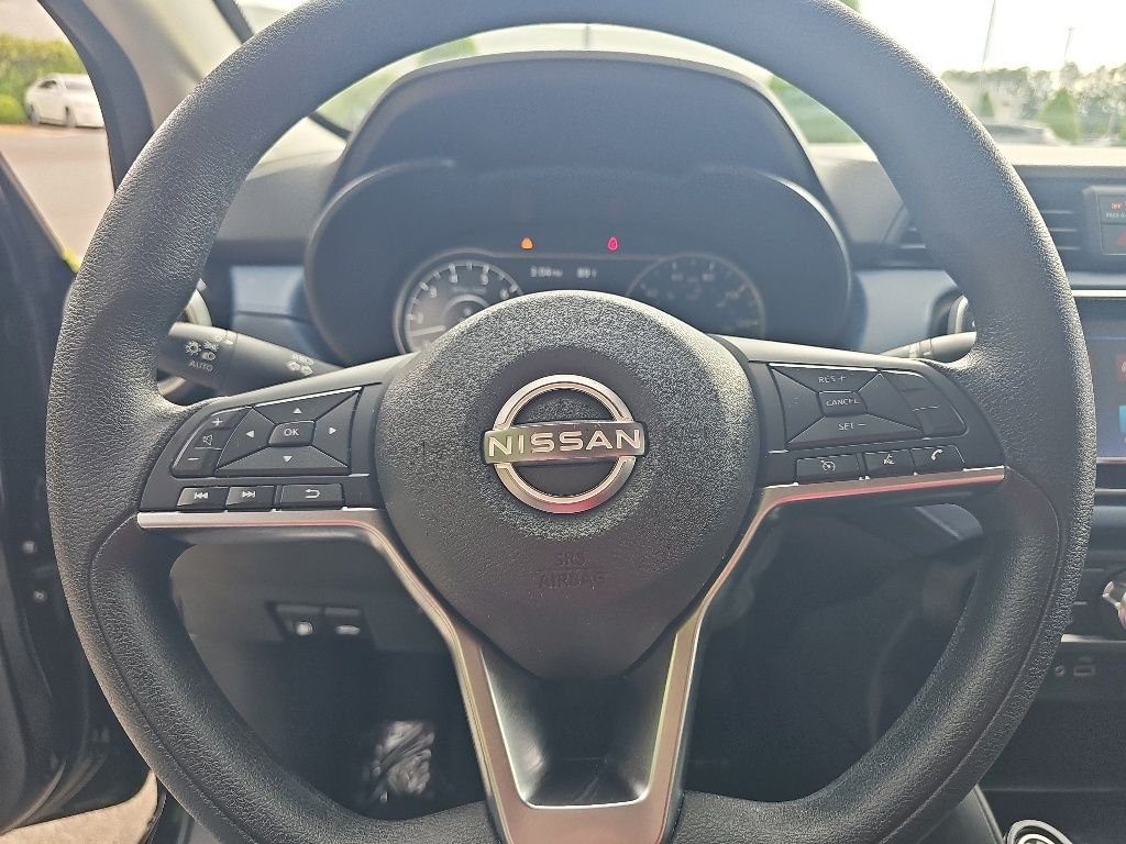 2025 Nissan Versa Sedan SV - Photo 17
