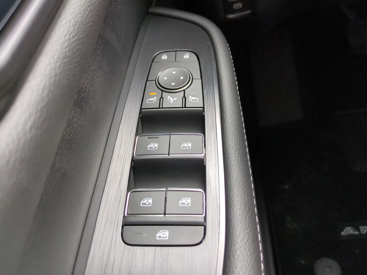 2026 Nissan Armada SL - Photo 24