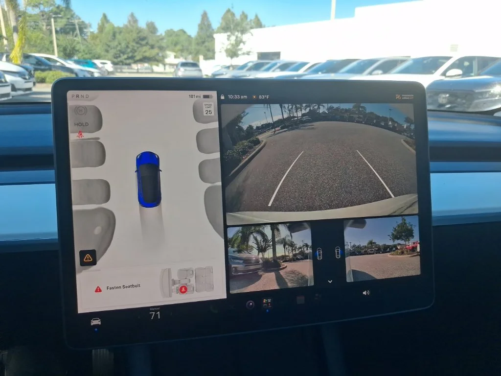 Used 2023  Tesla Base image 26