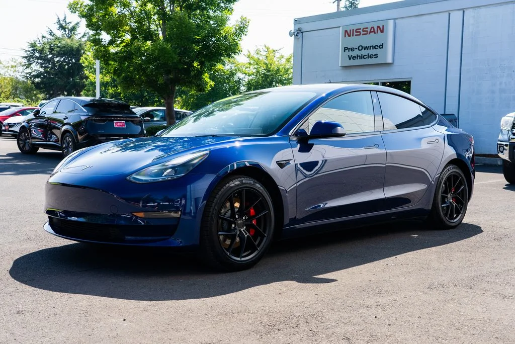 Used 2023 Blue Tesla Performance image 3