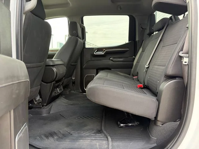 Used 2022 White Chevrolet RST image 13