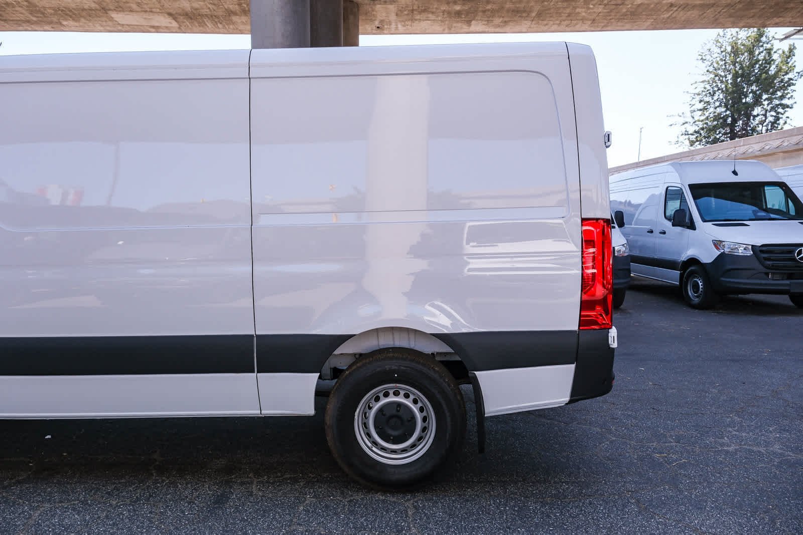 New 2026 Arctic+White Mercedes-Benz Cargo 144 WB  RWD 2.0L I4 Diesel Turbocharged High image 8