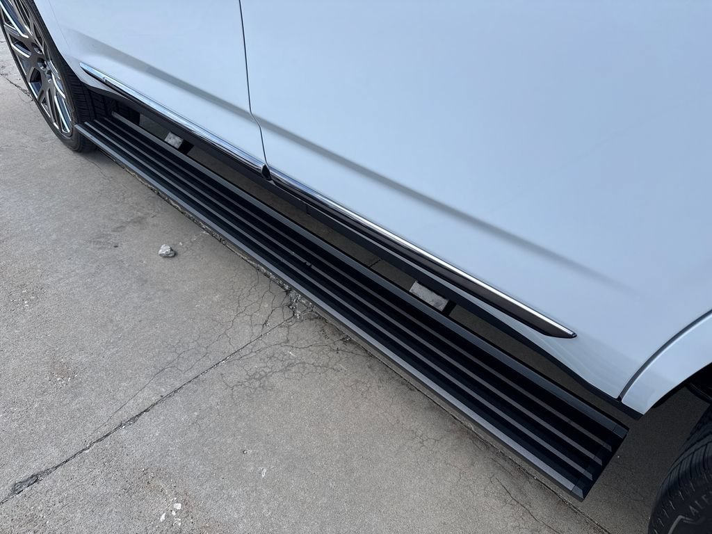 2026 GMC Yukon Denali Ultimate - Photo 16