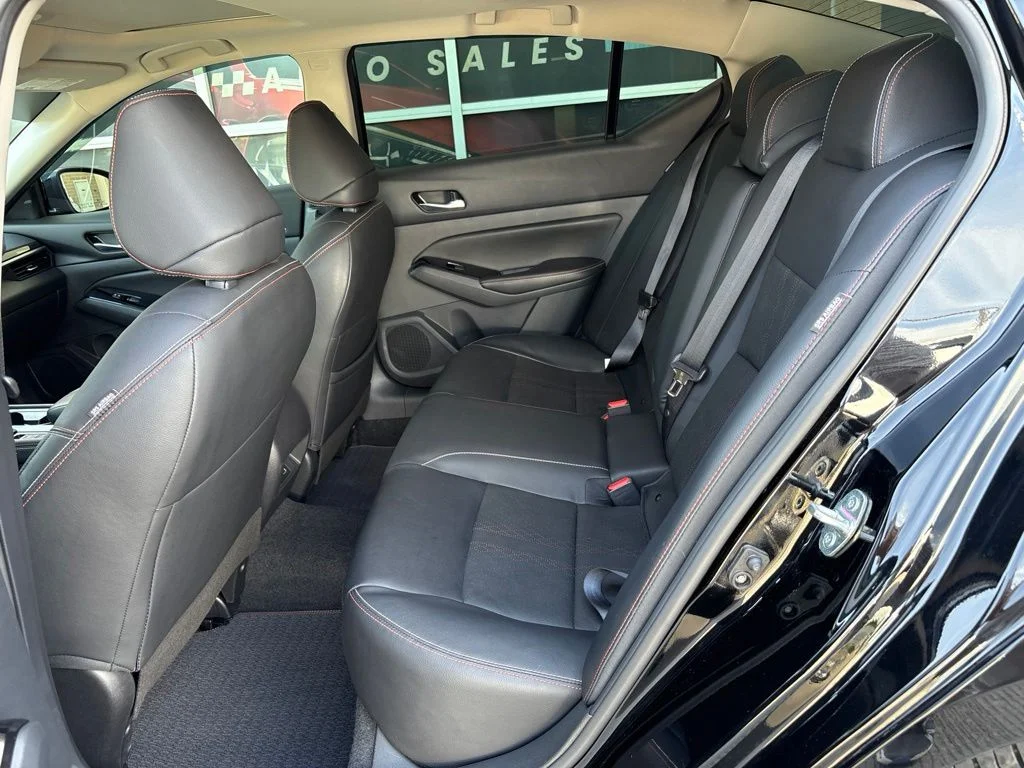 Used 2024 Black Nissan 2.5 SR image 13